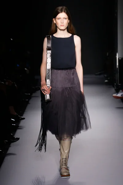 Look 14